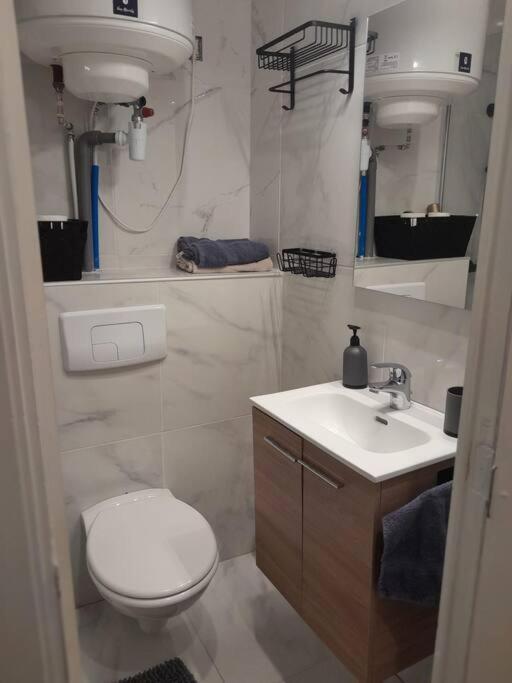 Design Studio Perfectly Located - Eu Madou - Park Apartamento Bruxelas Exterior foto