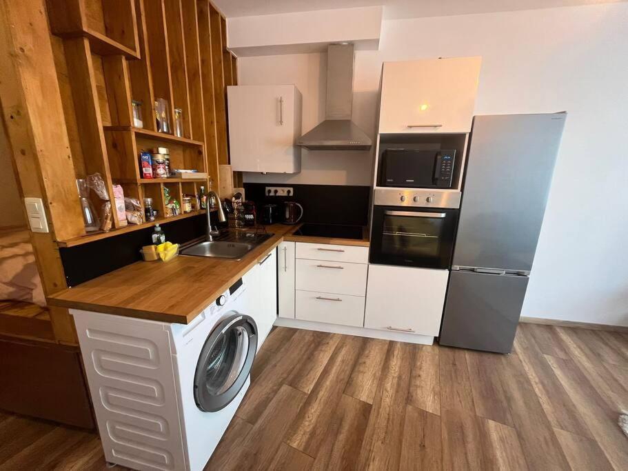 Design Studio Perfectly Located - Eu Madou - Park Apartamento Bruxelas Exterior foto