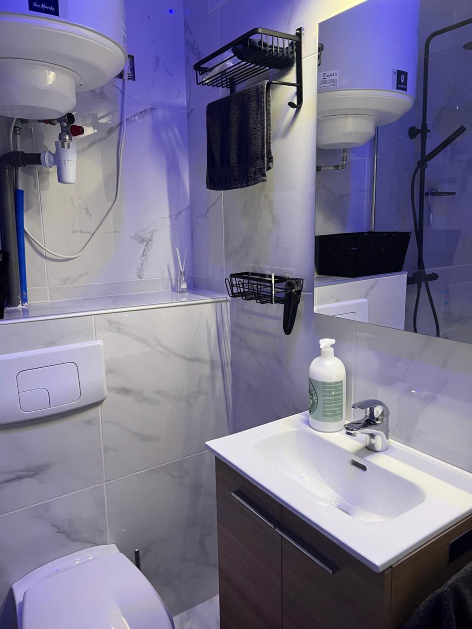 Design Studio Perfectly Located - Eu Madou - Park Apartamento Bruxelas Exterior foto
